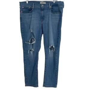 Levi's Blue Distressed Boyfriend Jeans 33. 36L